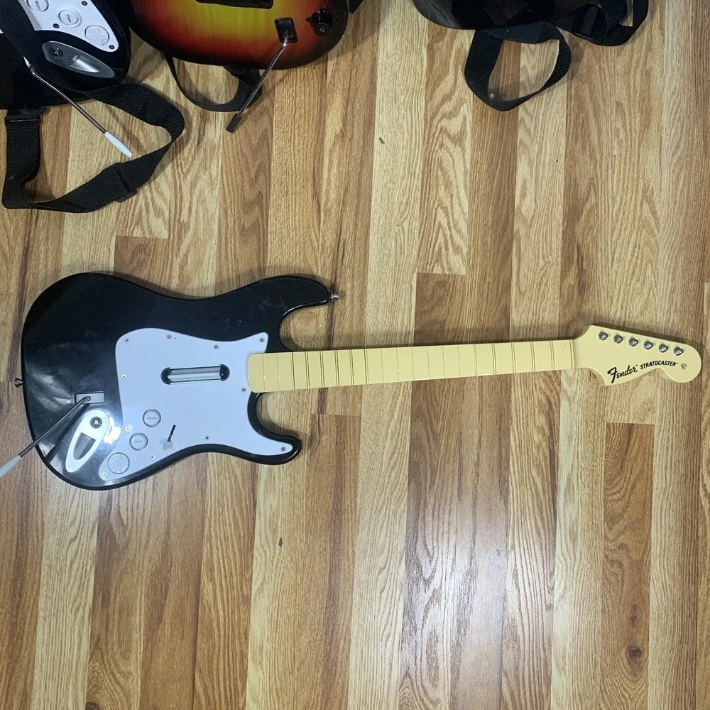 Lot of 6 Guitar Hero Rock Band Untested For Parts Repair No Dongles Guitars